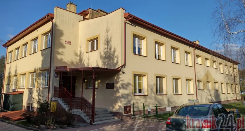 Gmina Urzędów planuje wkrótce zmodernizować budynek przedszkola. Po przebudowie powstanie tam miejsce na żłobek.