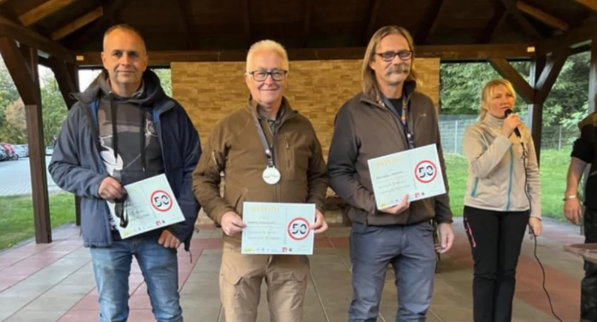 Inne sporty, weteran łucznictwa kolejny najlepszy - zdjęcie, fotografia