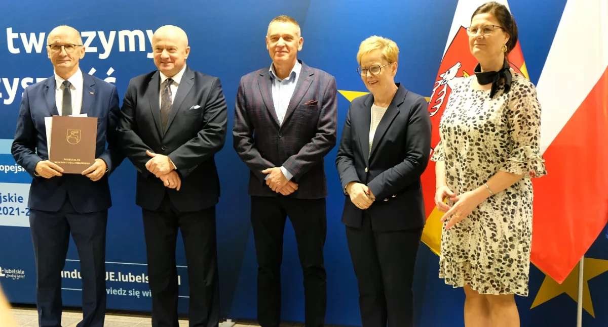 Szkoły średnie, Zawodowcy będą kształcić unijnym wsparciem - zdjęcie, fotografia