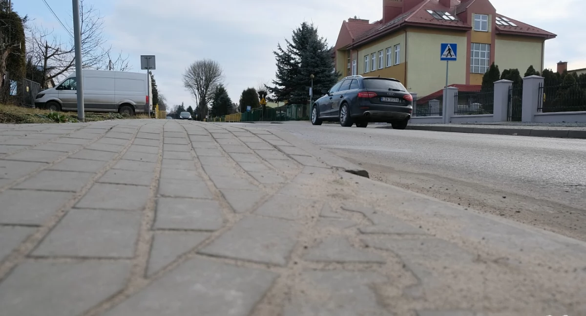 Drogi, Rządowe wsparcie lokalnych dróg otrzymał - zdjęcie, fotografia