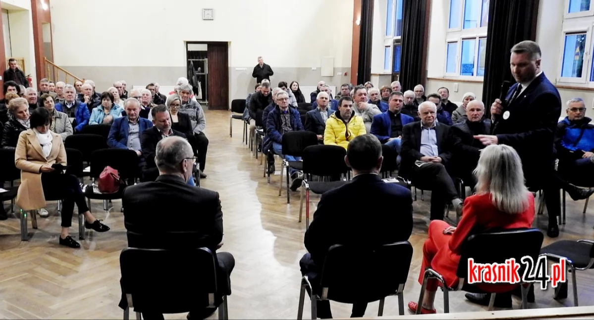 Polityka, Kampanijny finisz Urzędowie - zdjęcie, fotografia