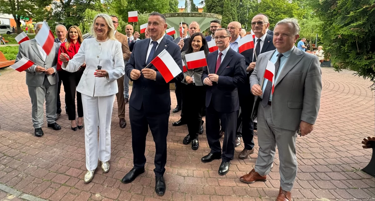 Wybory, Parlamentarzyści samorządowcy wyrazili swoje poparcie - zdjęcie, fotografia