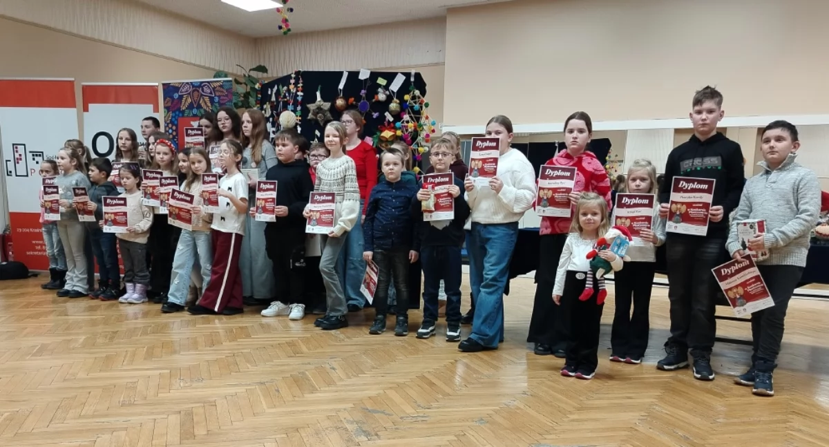 Konkursy, Konkurs na Ludową Ozdobę Bożonarodzeniową Główne nagrody Martyny Szymczyk Zuzanny Chaciewicz - zdjęcie, fotografia