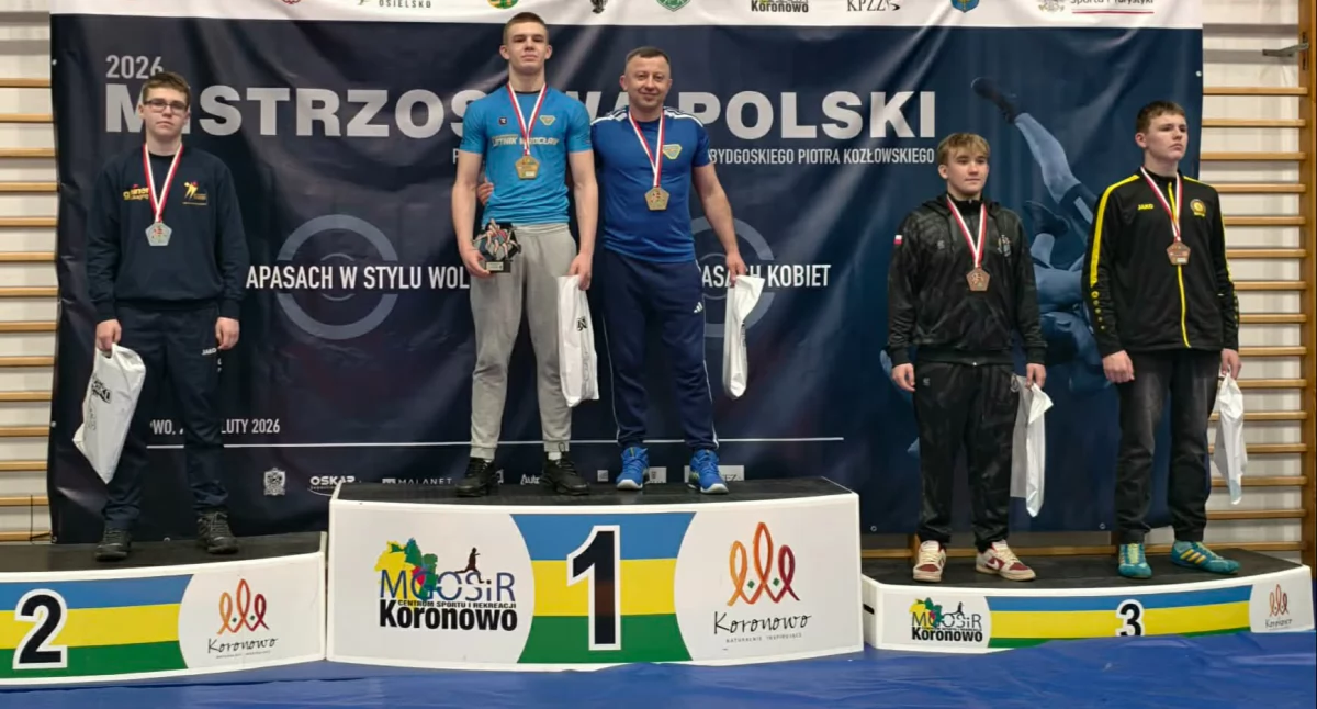 Zapasy, Brąz Adama Łukasika młodzików - zdjęcie, fotografia