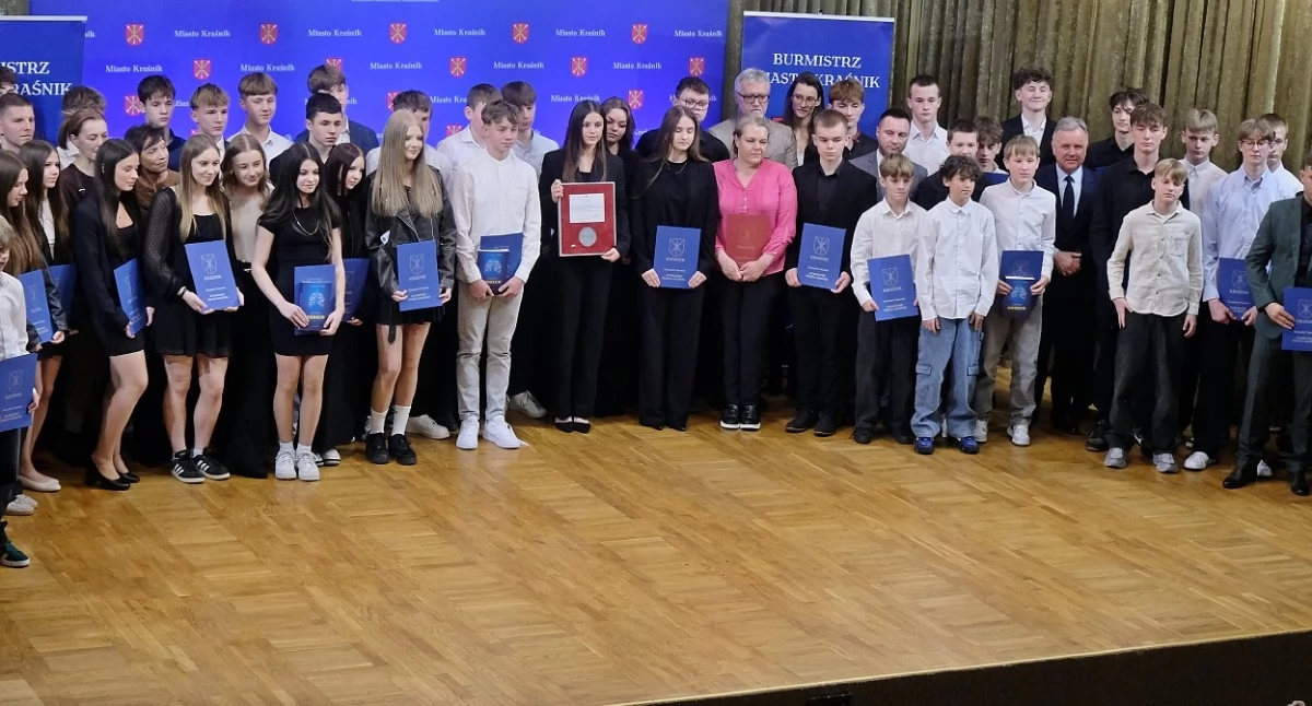 Inne sporty, Stypendia powędrowały ręce najlepszych - zdjęcie, fotografia