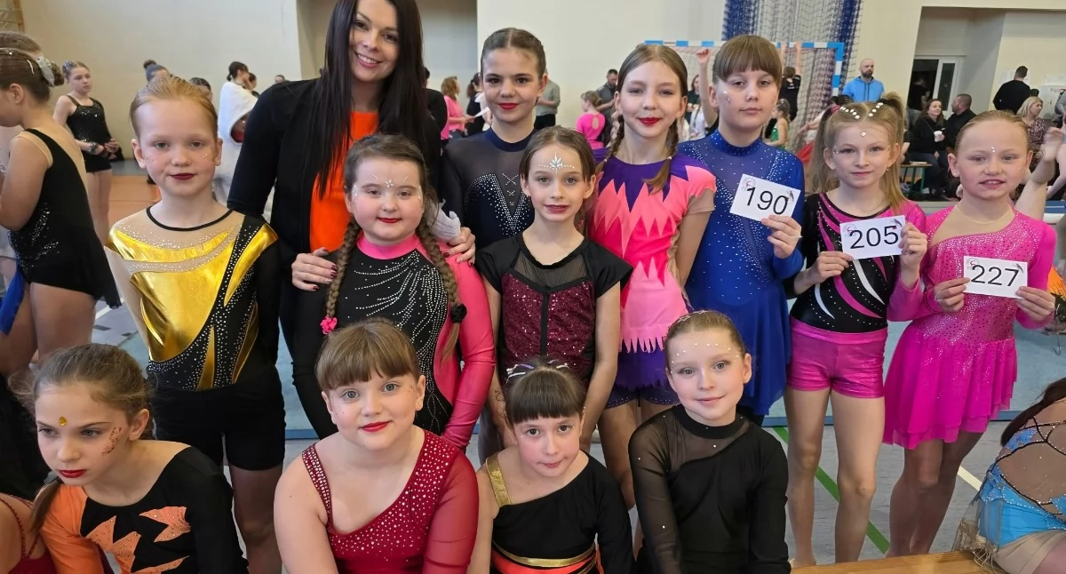 Inne sporty, Kraśnickie akrobatki sukcesami podczas Ogólnopolskego Turnieju Wiosny - zdjęcie, fotografia