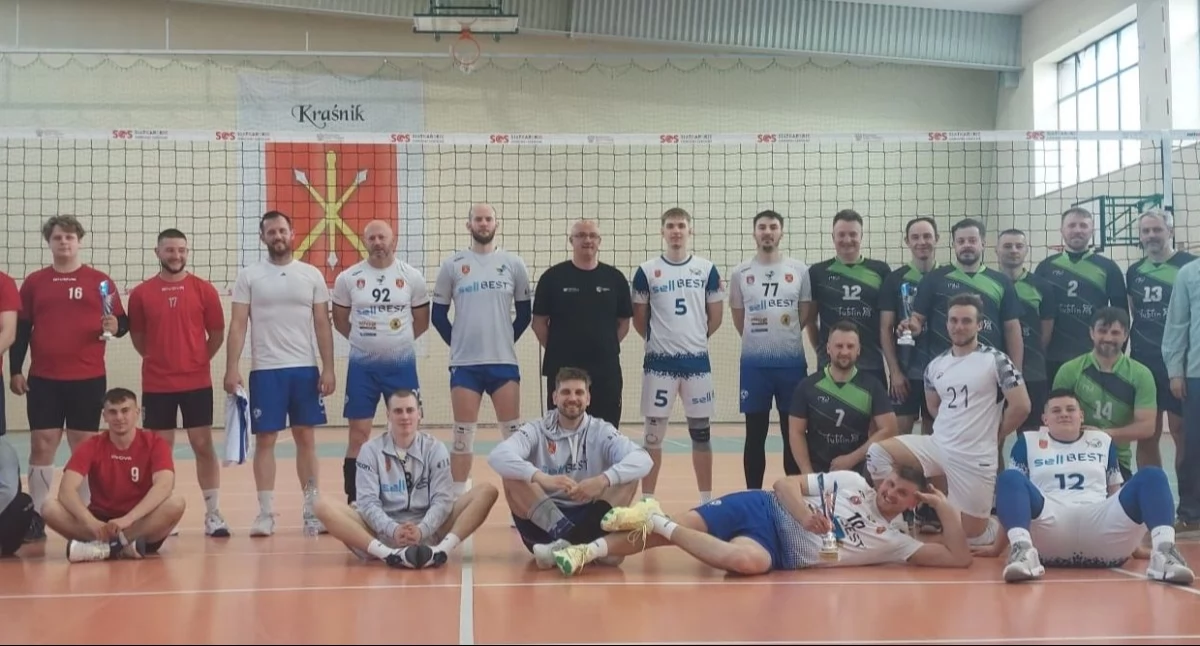 Siatkówka, sellBest Kraśnik awansem wojewódzkiego finału Pucharu Polski - zdjęcie, fotografia