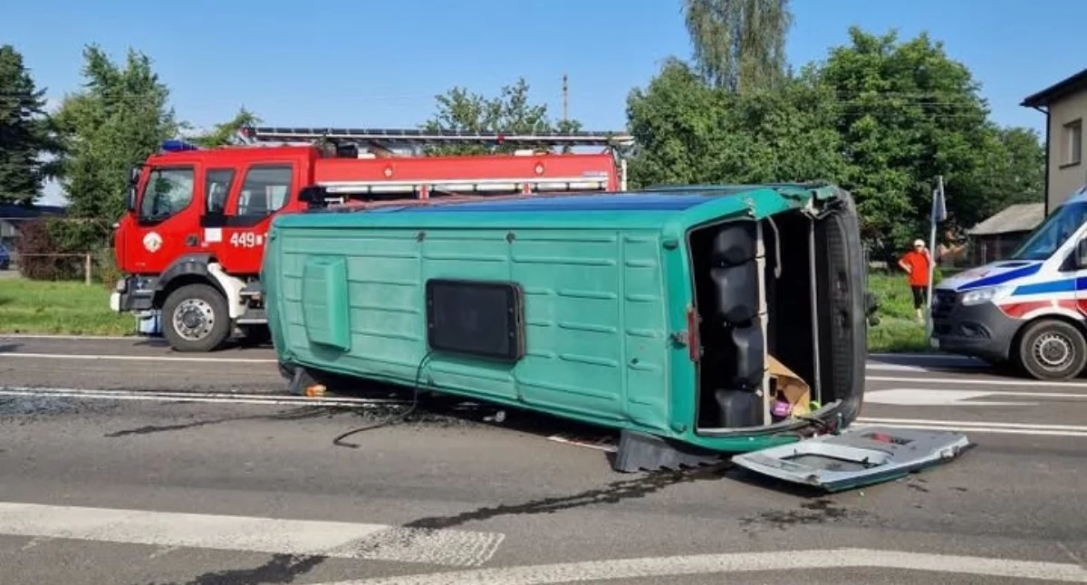 Wypadki i kolizje, Groźny wypadek udziałem rejsowego - zdjęcie, fotografia