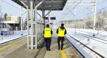 Więcej policjantów na kolejowych obiektach