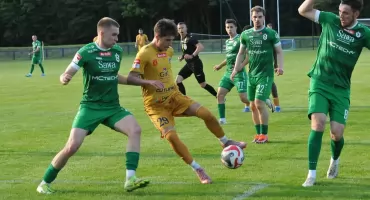Stal Kraśnik nadal w grze o utrzymanie. Pewna wygrana ze Świdniczanką