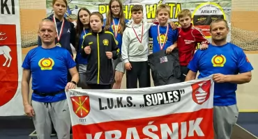 Medale zapaśniczek i zapaśników z Kraśnika i Stróży podczas MWL