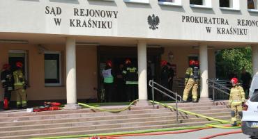 Akcja w budynku sądu w Kraśniku. Mężczyzna zamknął się w jednym z pomieszczeń. AKTUALIZACJA